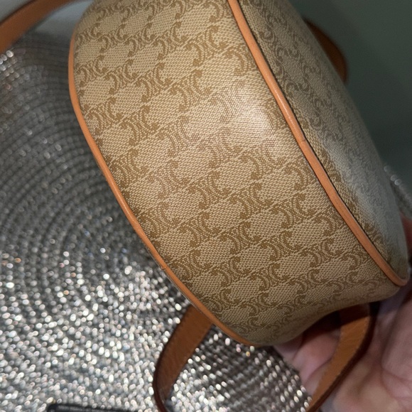 💯Celine Tan and Brown Crossbody Bag vintage with COA - Picture 8 of 13